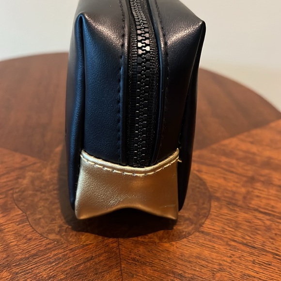 YSL  Beaute Bag  Black/gold vinyl lined in black nylon  YSL gold foil front logo - Picture 8 of 13